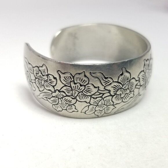 Vintage Leonard Pewter Floral Design Cuff Bangle Bracelet, Silver Tone, Signed - Picture 3 of 9
